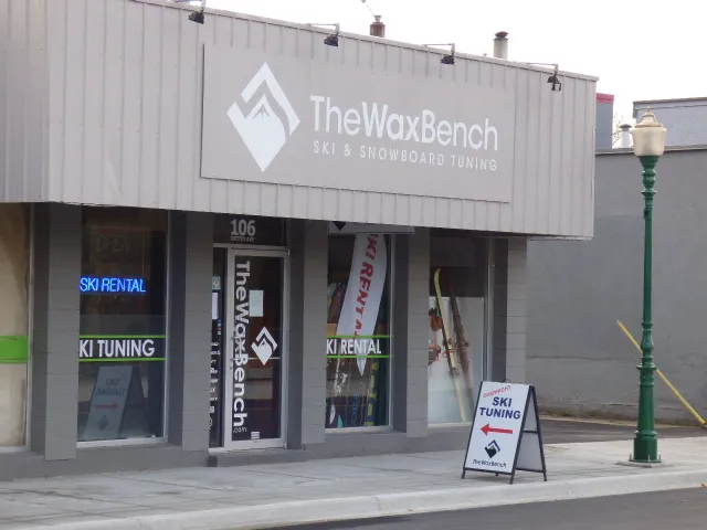 The Wax Bench Revelstoke Snow & Bike
