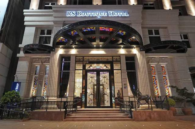 Golden Tulip RS Boutique Hotel