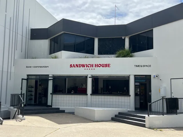 MC's Sandwich House