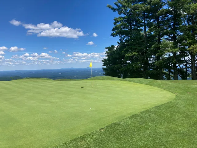 Roaring Gap Club