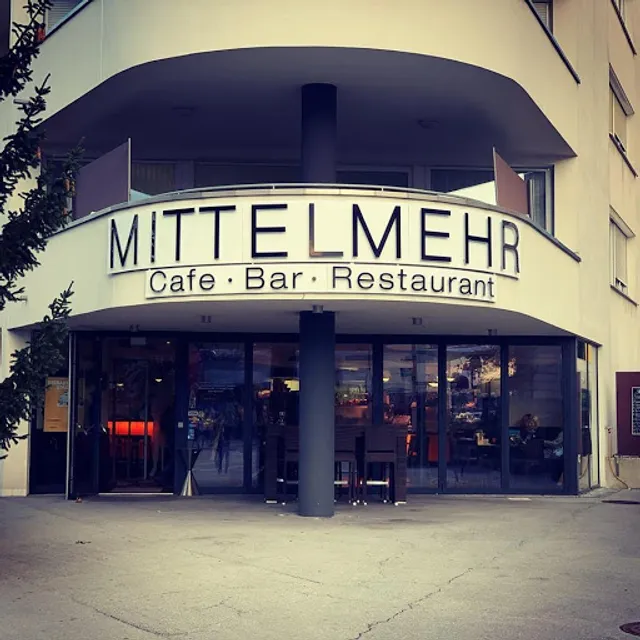 MITTELMEHR Café-Bar-Restaurant-Pizzeria