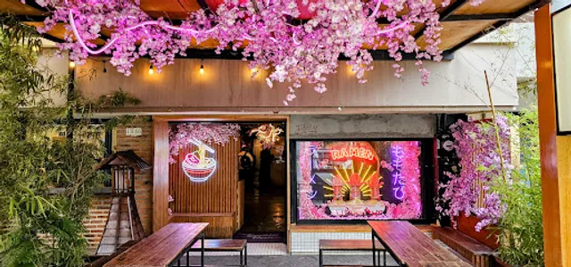 Momotabi Ramen House