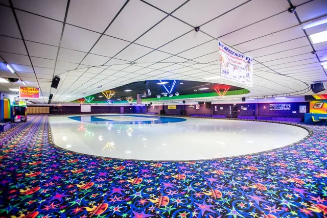 Hot Wheels Skate Center