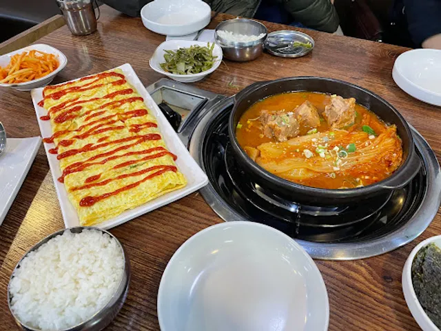 더드림 김치요리전문점