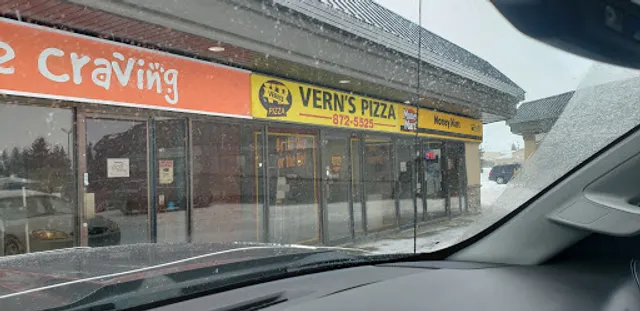 Vern's Pizza - Lloydminster