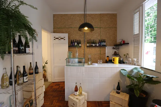 Muá Tuá Bistrot | Bar de Vinhos