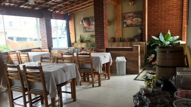 Portaus Restaurante e Pizzaria