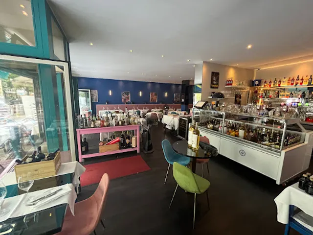 Riviera Restaurant & Bar 🇮🇹🥂 CUCINA ITALIANA