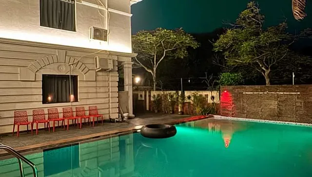 Raichak Tourist Resorts( Private Bungalow,Vila)