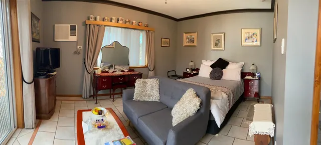 York's Lookout Lodge Bed & Breakfast