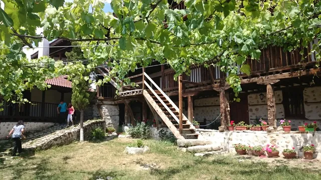 FAMILY HOUSE HOTEL UZUNOVA