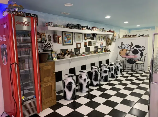 Moo Moo's Ice Cream Joint