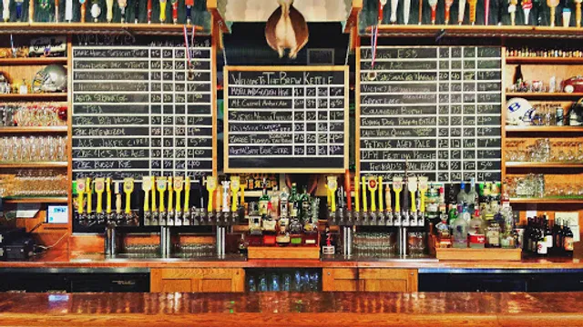 The Brew Kettle Strongsville & Topgolf Swing Suites