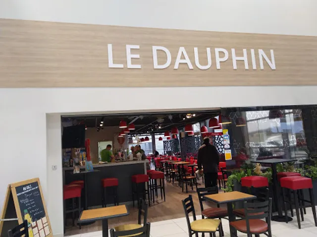 Le Dauphin Brasserie Restaurant