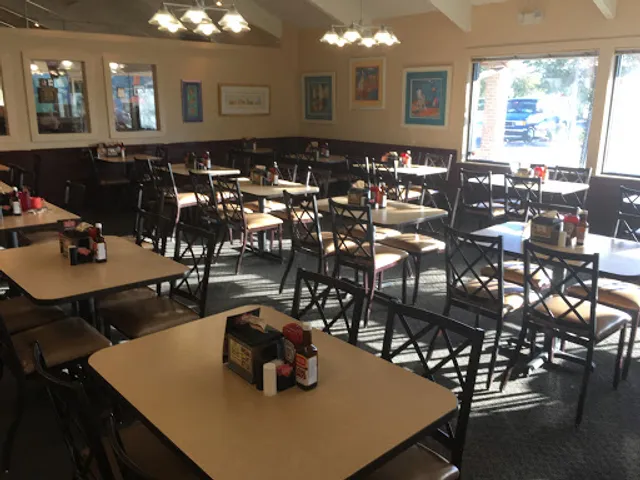 Golden Corral Buffet & Grill