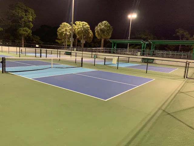 Pickleball Courts at Holiday Park