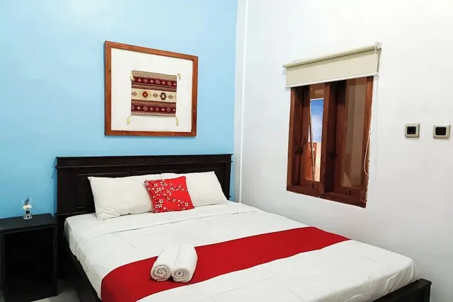 OYO 93837 Ipeda Family Residence