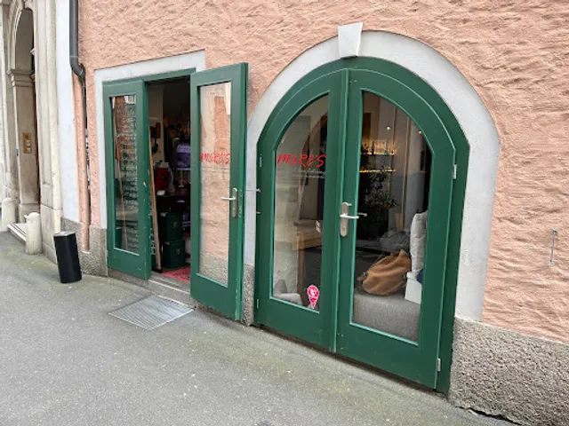 Marc's Restaurant-Bar