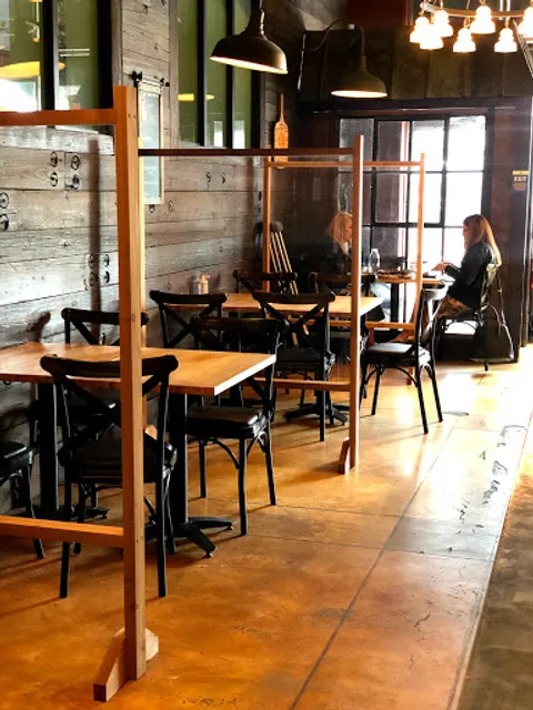 Posto Pizzeria & Bar