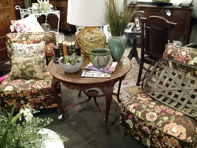 Mad Rose Furniture, Antiques, Gifts