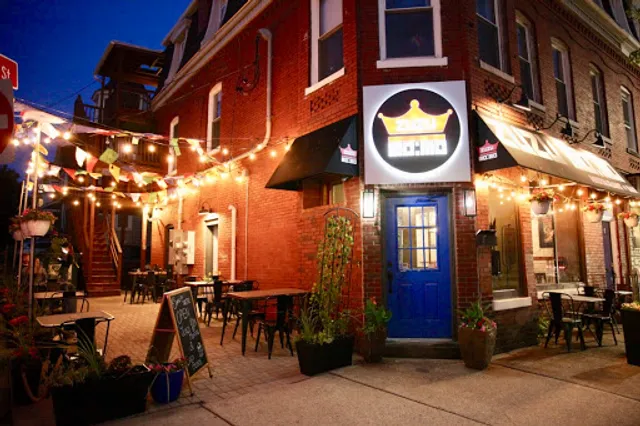 Zuzu Momo Restaurant and Bar