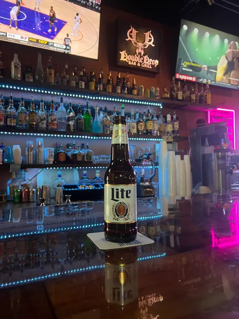 Double Drop Bar and Grill