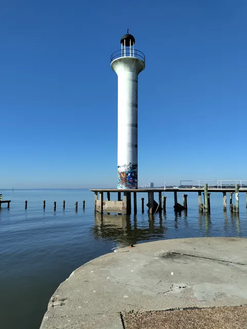 Broadwater Beach Marina Light