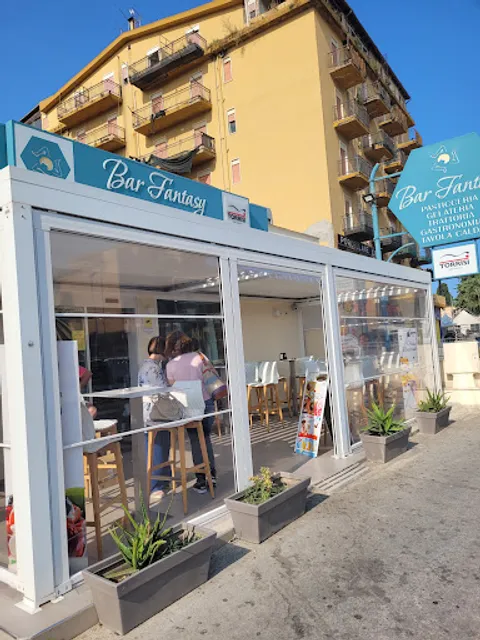 BAR FANTASY