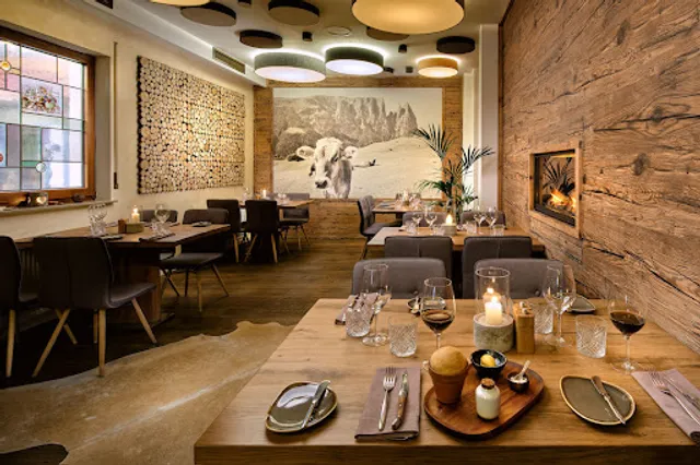 Oxery Restaurant & Grill