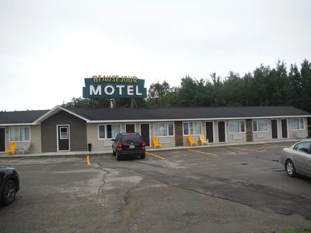 Motel Beauséjour & Chez Raymond