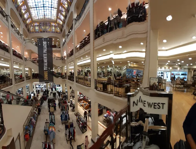 El Palacio de Hierro Centro