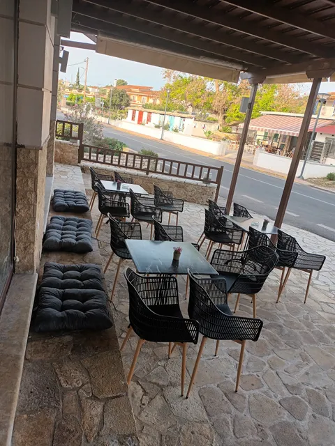 Chrani Cafe Snack Bar