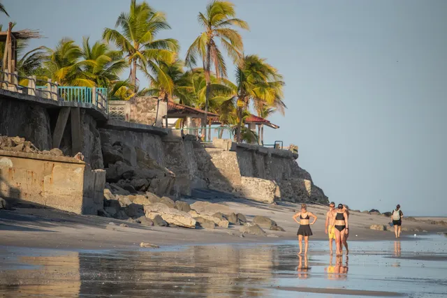 Panama Beach Lodge Hostel
