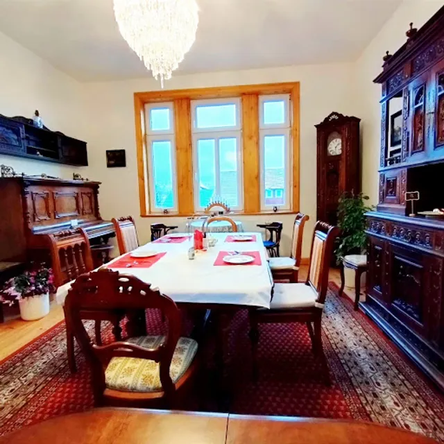 Unik Villa - Eiscafé - Bistro & Biergarten