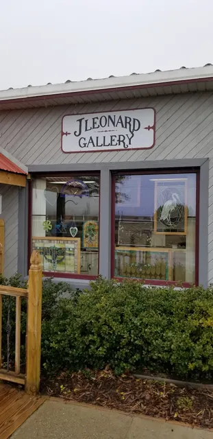 J Leonard Gallery & Vintage Emporium