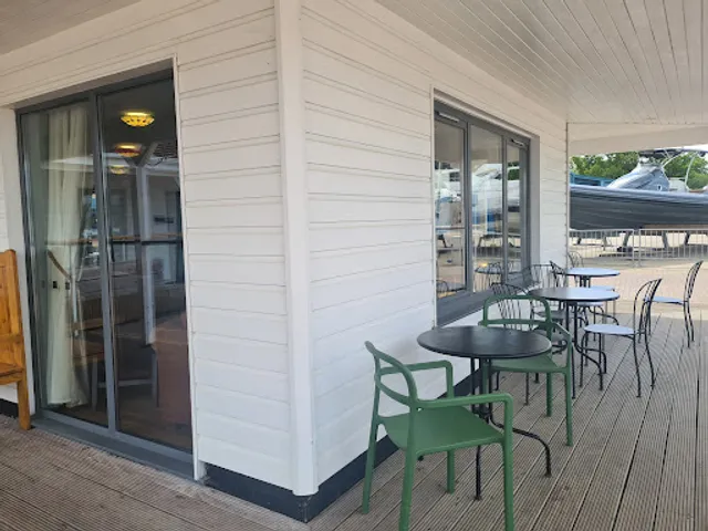 Mermaids coffee shop