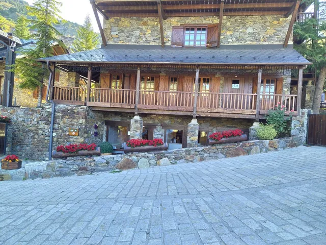 Apartaments Les Terrasses Del Tarter