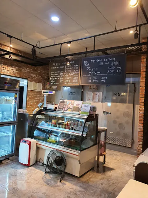 Black Pork & 소세지 하우스