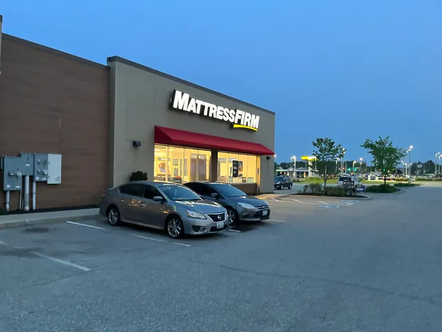 Mattress Firm South Portland Maine Mall Road