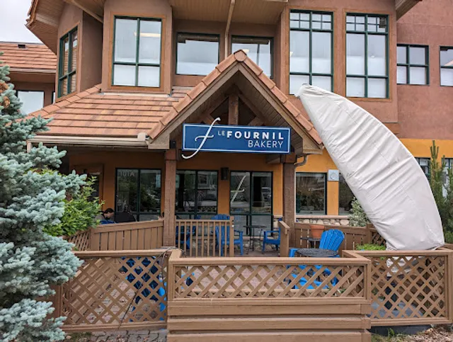 Le fournil Bakery