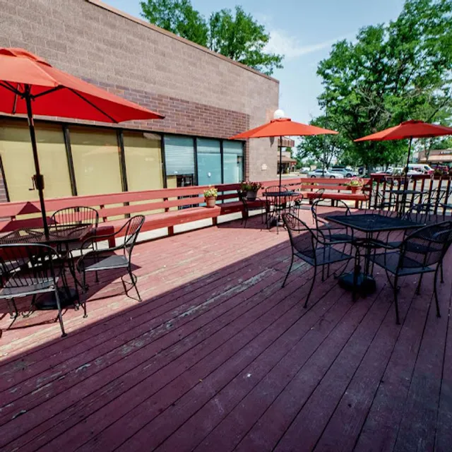 Pulcinella Pizzeria & Wine Bar