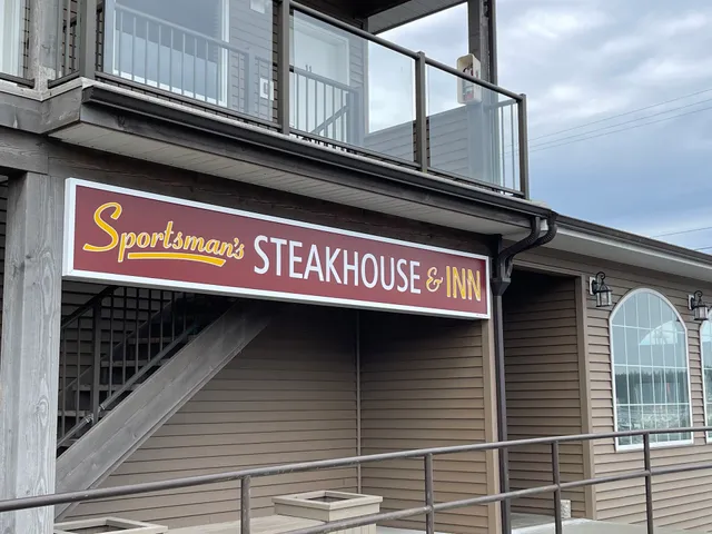 Sportsman's Inn on the Harbour Front