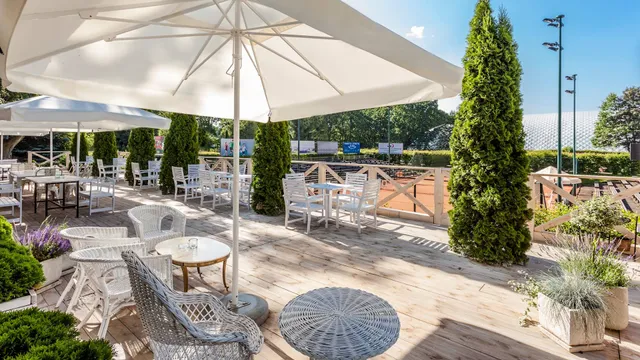 Sofa Lounge & Restaurant