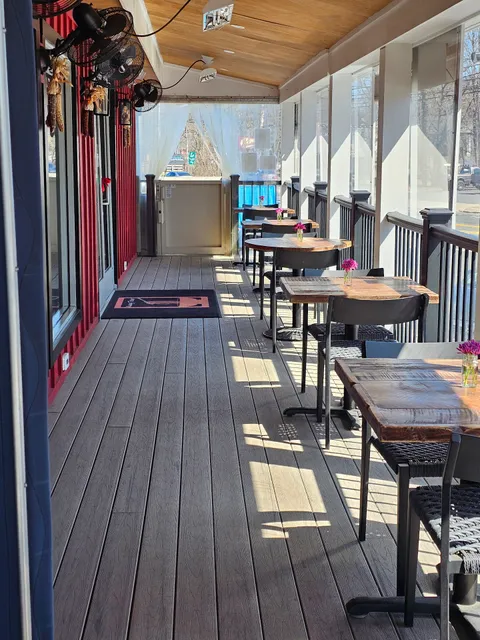 Kuay Tiew 9 Noodles & More