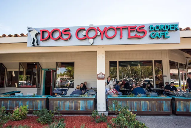 Dos Coyotes Border Cafe