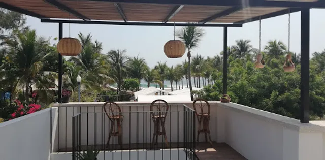 Bambú Restaurant-Bar