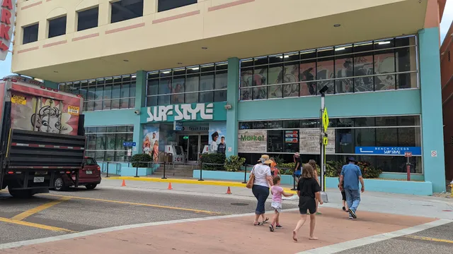 Surf Style 105: Indoor Surfing, Swimwear, Sporting Goods in Clearwater