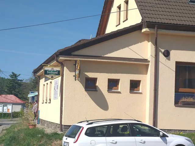 Turistická Ubytovna Ostředek, Restaurace A Obchod