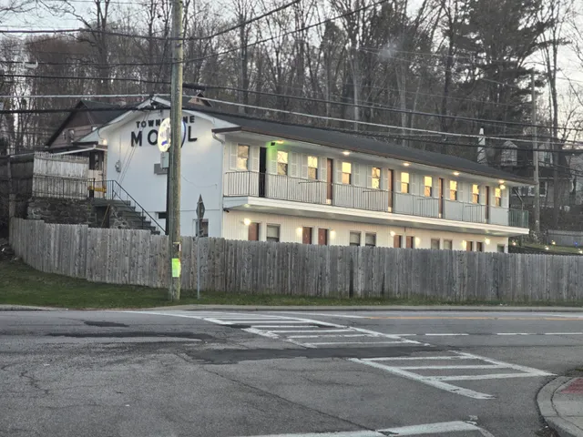 Town Lyne Motel