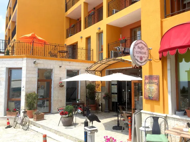 Supreme Beach Apartments